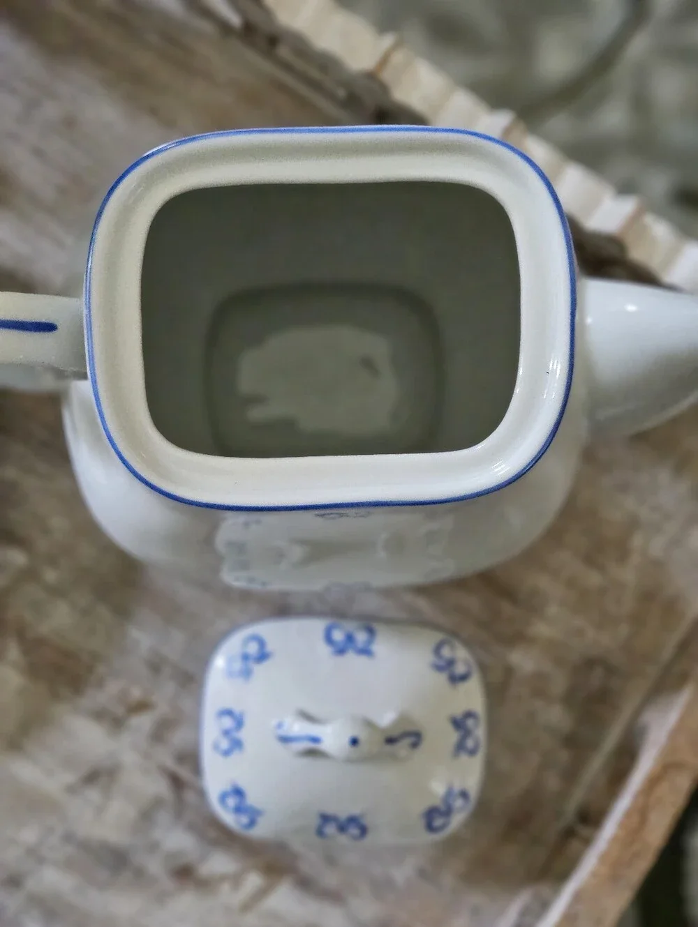 Ruban Blue by Vista Alegre White Porcelain Teapot with Blue Ribbon Trim. Mint!